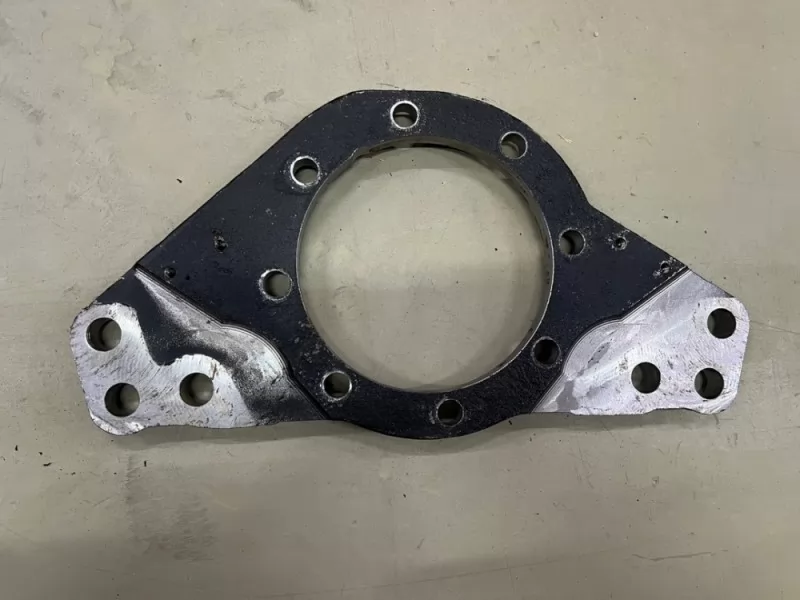 Кронштейн передненго тормоза правый КамАЗ-5490 (снят с новой балки) / ПАО КамАЗ 5360-3501014