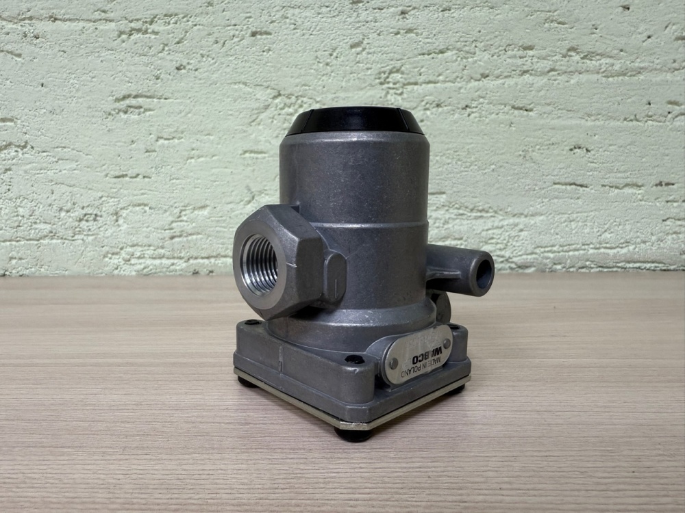 Клапан редукционный (ограничения давления) на КамАЗ 5490 / WABCO 4750150050