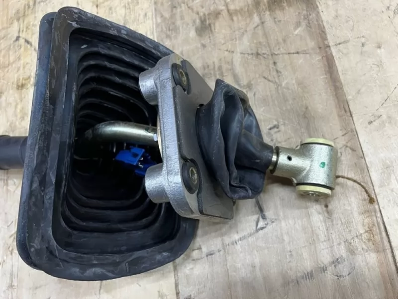 Кулиса в сборе на КПП - ZF (с делителем) (A9452602839) 18301 / РОСТАР 18301-1703204